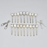 1387 8742 SET OF CUTLERY